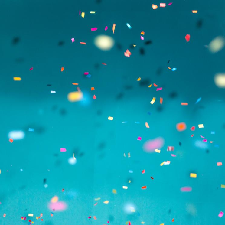 Top 10 hacks to retain customers' loyalty through your content (Unsplash/Jason Leung)  